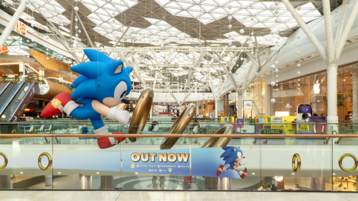 Westfield London Gets Sonic Superstars Decorations for Some Early Christmas Shopping